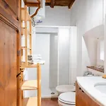 Guesthost - - And Bright Flat Castagneto Carducci