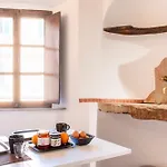 Guesthost - - And Bright Flat Castagneto Carducci
