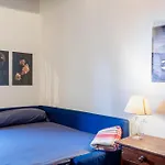 Appartement Guesthost - - And Bright Flat